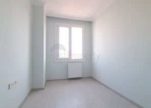 اطلالة بحيرة - شقة عائلية 3 غرف وصالة - منطقة كوتشوك تشكمجه / اسطنبول الاوربية 