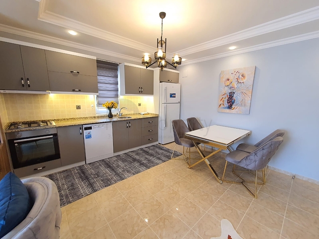 عقارات في جكجلي - 2 غرفة وصالة -ضمن مجمع فاخر . 