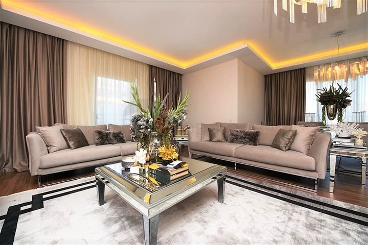 شقة فاخرة باطلالة بحرية ضمن مركز مدينة الانيا 