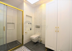 شقة فاخرة باطلالة بحرية ضمن مركز مدينة الانيا 