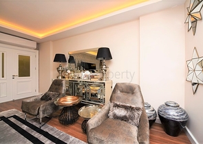 شقة فاخرة باطلالة بحرية ضمن مركز مدينة الانيا 