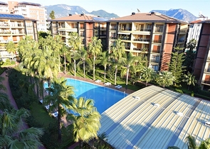 شقة فاخرة باطلالة بحرية ضمن مركز مدينة الانيا 