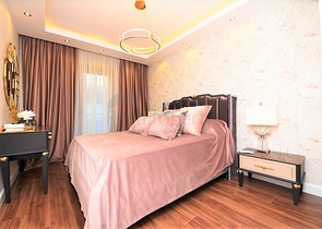 شقة فاخرة باطلالة بحرية ضمن مركز مدينة الانيا 