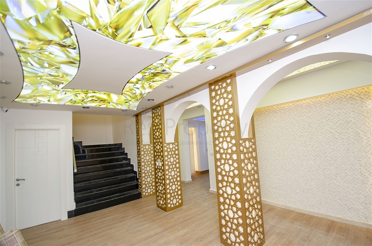 فيلا 5 + 3 مع حوض سباحة في تشاكريلار أنطاليا