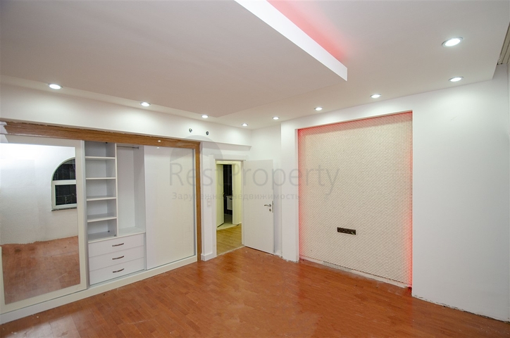 فيلا 5 + 3 مع حوض سباحة في تشاكريلار أنطاليا