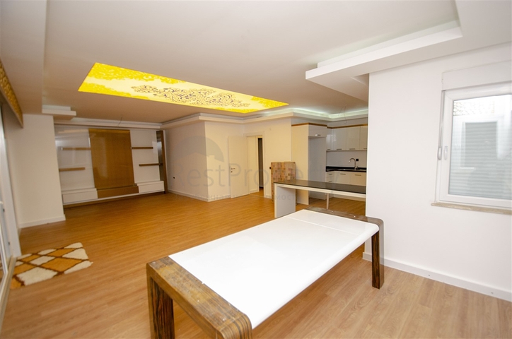 فيلا 5 + 3 مع حوض سباحة في تشاكريلار أنطاليا