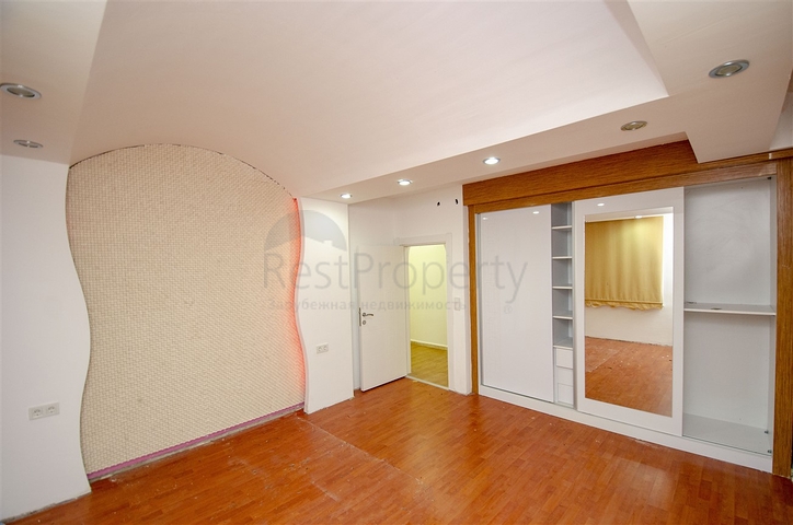 فيلا 5 + 3 مع حوض سباحة في تشاكريلار أنطاليا