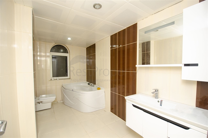 فيلا 5 + 3 مع حوض سباحة في تشاكريلار أنطاليا