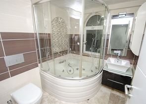 فيلا 5 + 3 مع حوض سباحة في تشاكريلار أنطاليا