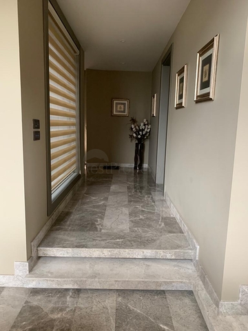 فيلا فاخرة حديثة - مسبح وحديقة مستقلة - اسطنبول 