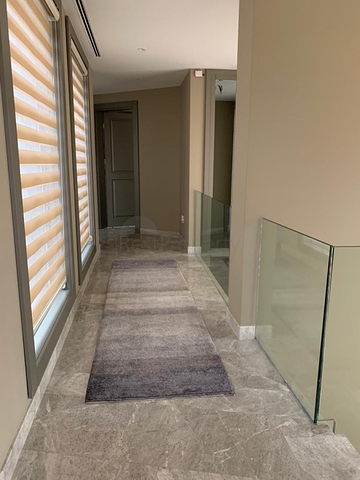 فيلا فاخرة حديثة - مسبح وحديقة مستقلة - اسطنبول 