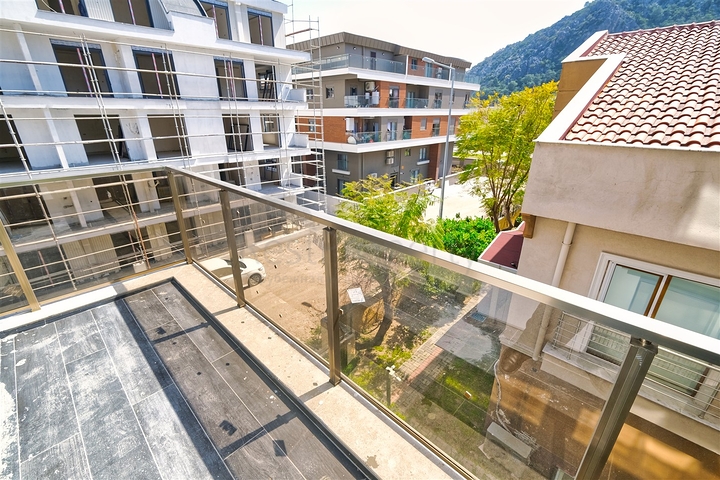 شقق 1+1 ، 2 + 1 تخطيط في ساريسو - أنطاليا ميكروديستريكت 