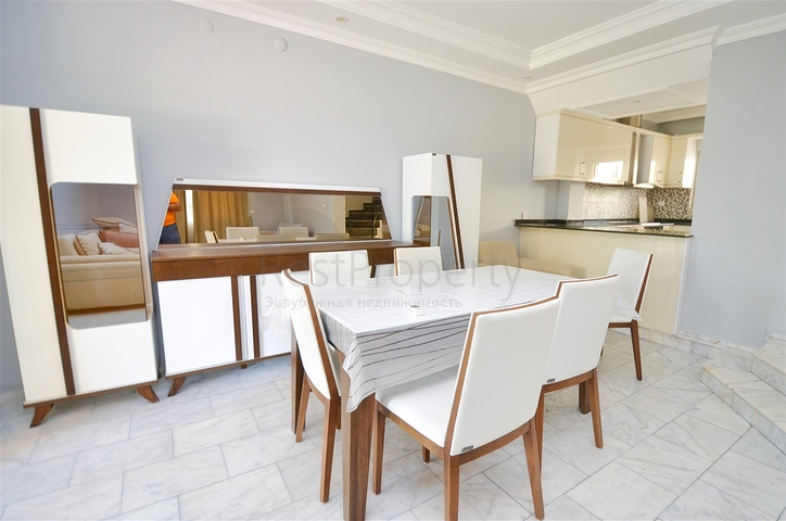 فيلا 5 + 1 في منطقة بيليك أنطاليا 