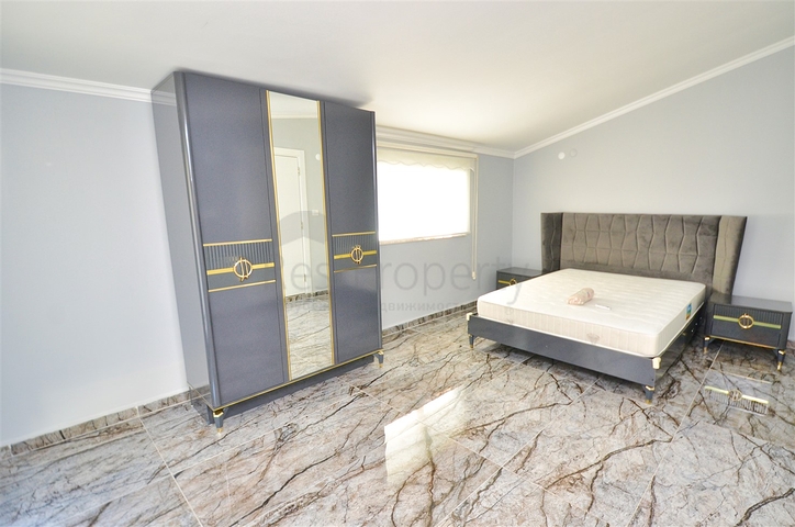 فيلا 5 + 1 في منطقة بيليك أنطاليا 