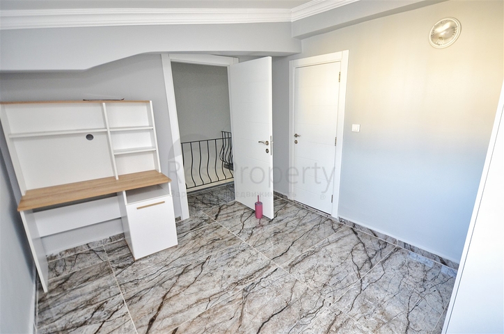 فيلا 5 + 1 في منطقة بيليك أنطاليا 