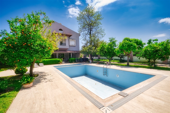 فيلا 4+2 في كيمير-منطقة أنطاليا 