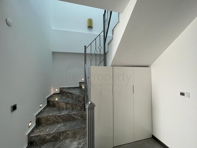 فيلا 4 + 1 في منطقة بيليك أنطاليا 