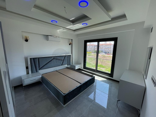 فيلا 4 + 1 في منطقة بيليك أنطاليا 