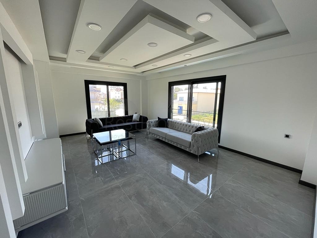 فيلا 4 + 1 في منطقة بيليك أنطاليا 