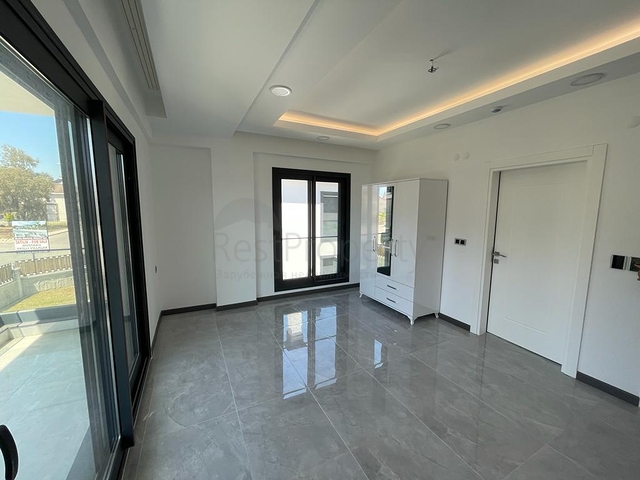 فيلا 4 + 1 في منطقة بيليك أنطاليا 