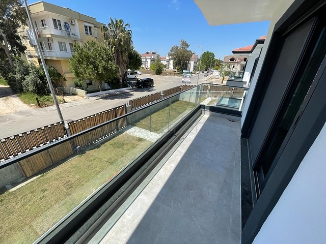 فيلا 4 + 1 في منطقة بيليك أنطاليا 