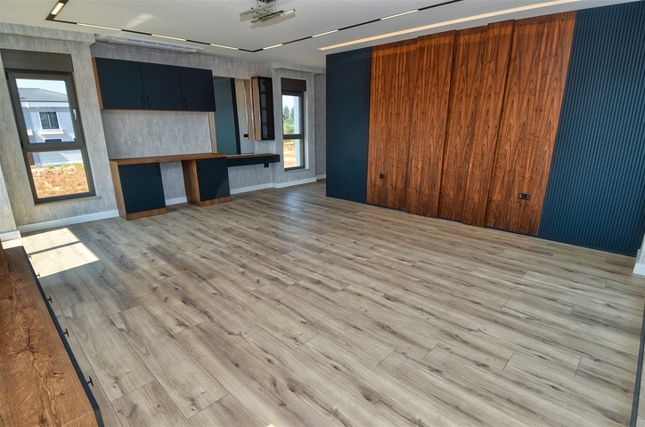 فيلا فاخرة جديدة 5+1 في دوشيمالتي-منطقة أنطاليا