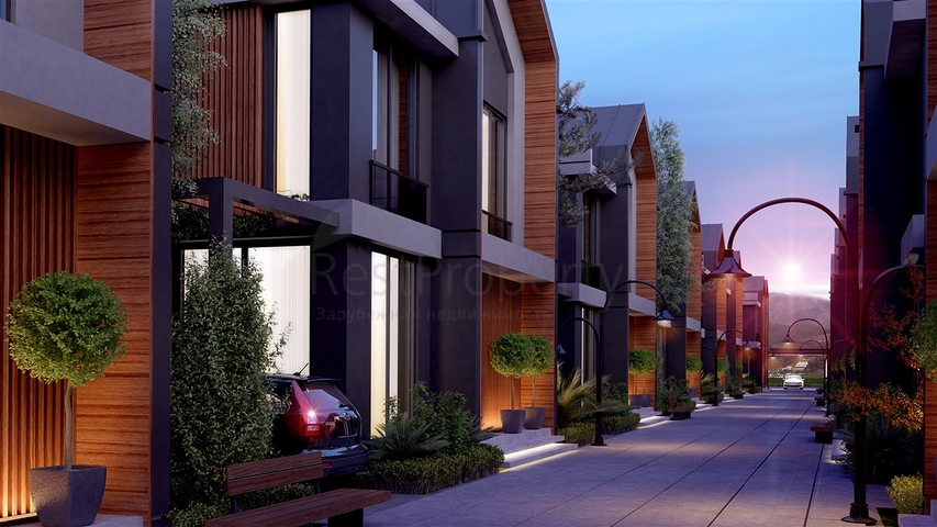 مجمع فلل 4 + 1 في منطقة ديشيميالتي-أنطاليا