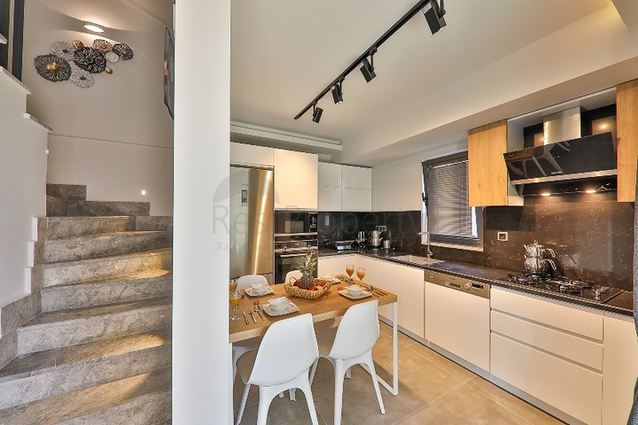 فيلا 3+1 في منطقة فتحية 