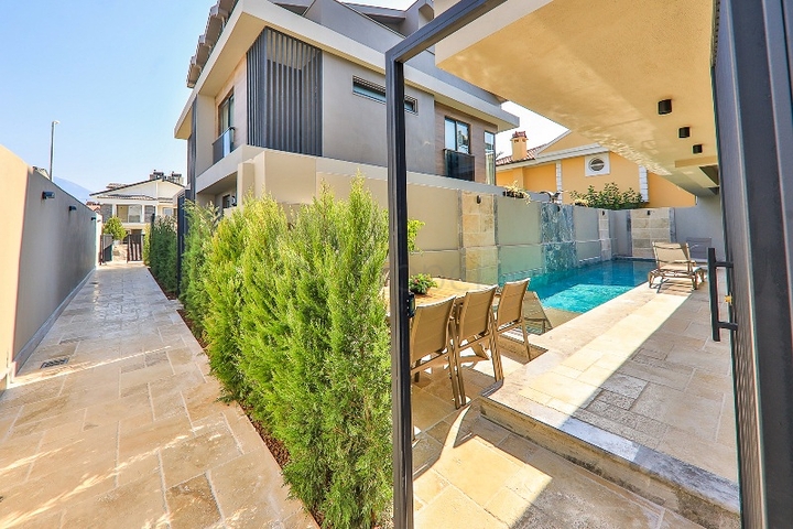 فيلا 3+1 في منطقة فتحية 