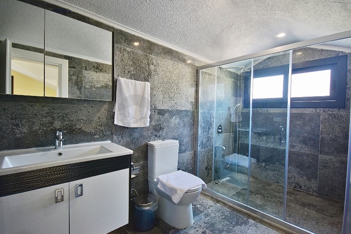 فيلا 4+1 في منطقة فتحية 