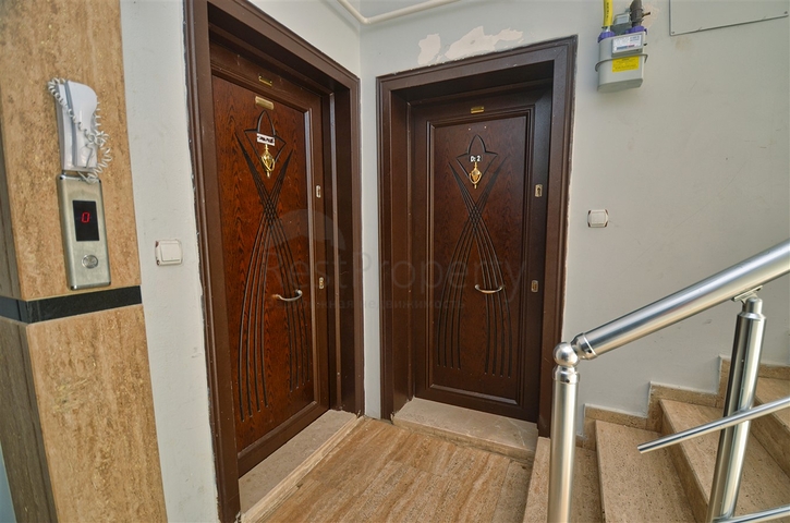 شقة 3 + 1 في حي سيتيلر أنطاليا 