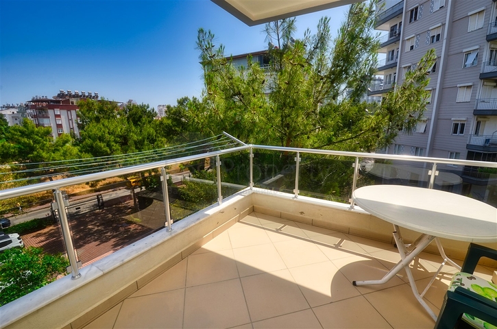 شقة 3+1 في كونيالتي-منطقة أنطاليا 