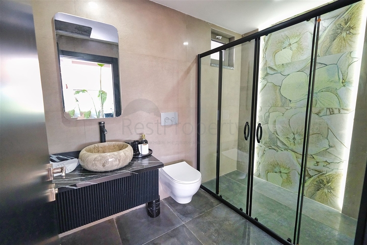 فيلا مريحة 4 + 1 في منطقة دوشيميالتي-أنطاليا 