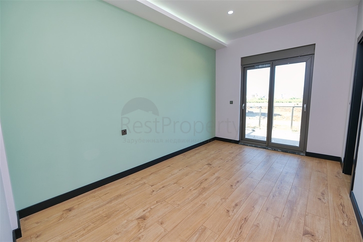 فيلا مريحة 4 + 1 في منطقة دوشيميالتي-أنطاليا 