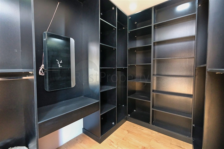 فيلا مريحة 4 + 1 في منطقة دوشيميالتي-أنطاليا 