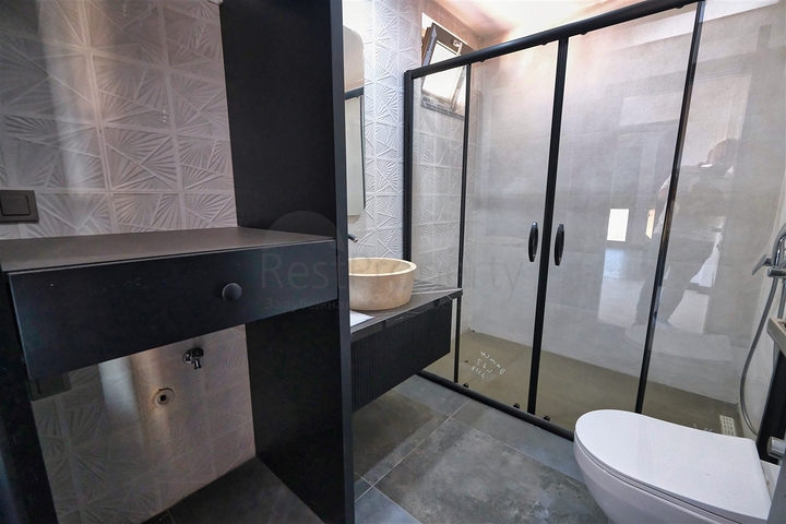 فيلا مريحة 4 + 1 في منطقة دوشيميالتي-أنطاليا 