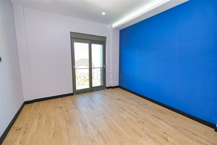 فيلا مريحة 4 + 1 في منطقة دوشيميالتي-أنطاليا 