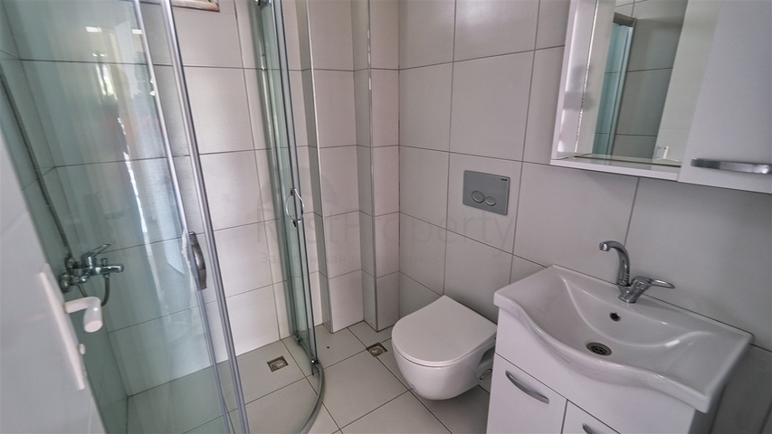 فندق في منطقة بيليك المرموقة للبيع