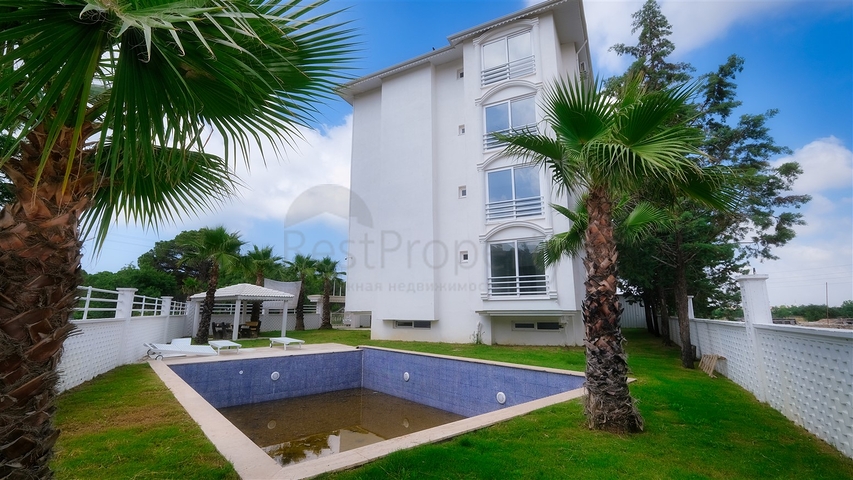 فندق في منطقة بيليك المرموقة للبيع