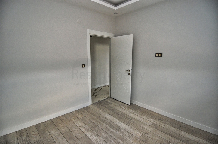 مبنى مكون من 4 شقق في منطقة دوشيمالتي-أنطاليا 