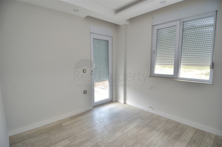 مبنى مكون من 4 شقق في منطقة دوشيمالتي-أنطاليا 