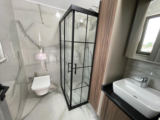 فيلا 5 + 1 بحمام سباحة في منطقة بيليك أنطاليا