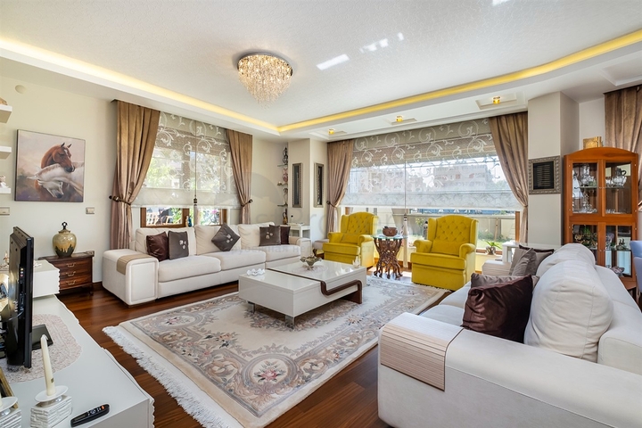 تخطيط شقة 7 + 2 في كاجلايان - حي أنطاليا 