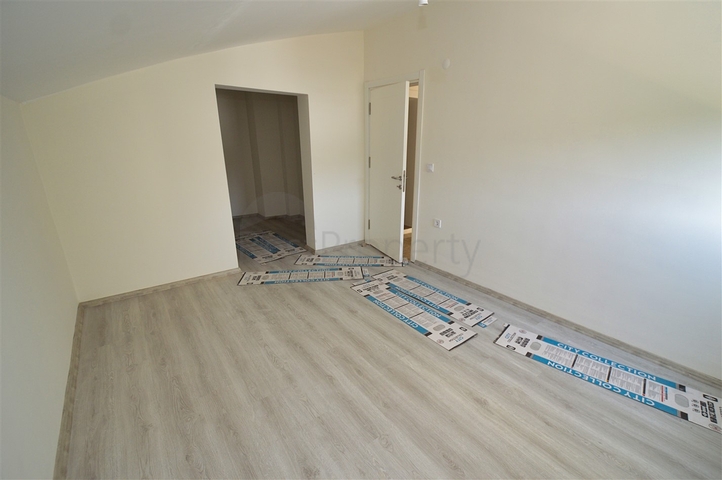 شقة دوبلكس 3 + 1 في جوزيلوبا-حي أنطاليا 