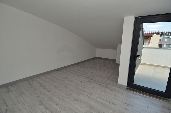 مشروع استثماري في منطقة البرسيمون - أنطاليا الصغيرة