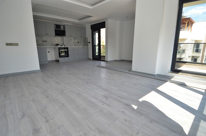 مشروع استثماري في منطقة البرسيمون - أنطاليا الصغيرة