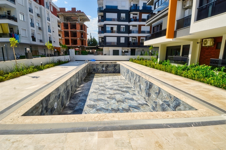 مشروع استثماري في منطقة البرسيمون - أنطاليا الصغيرة