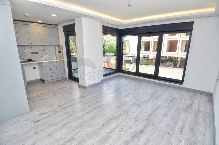 مشروع استثماري في منطقة البرسيمون - أنطاليا الصغيرة