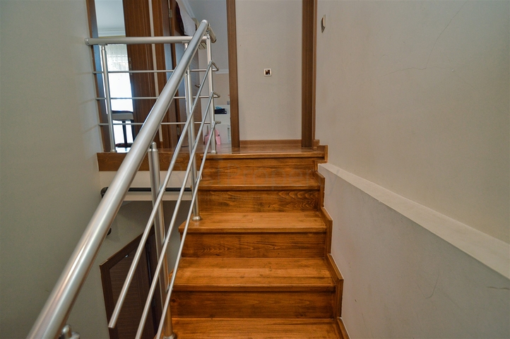 شقة دوبلكس 3 + 1 في حي ليمان - أنطاليا 