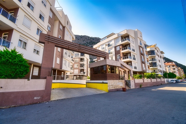 شقة 3+1 في حي البرسيمون-أنطاليا 